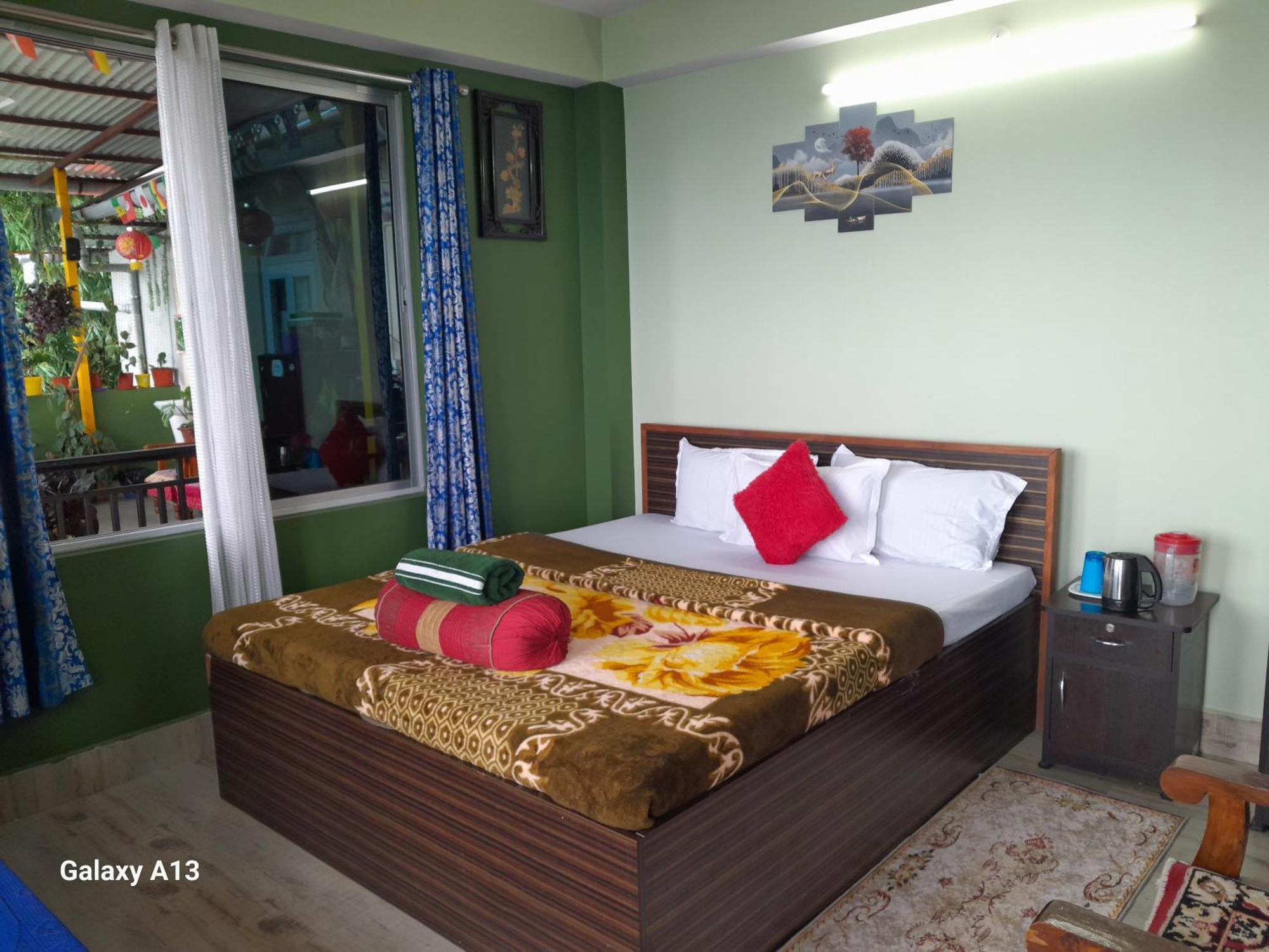 Seven Hills Homestay Kalimpong Bagian luar foto