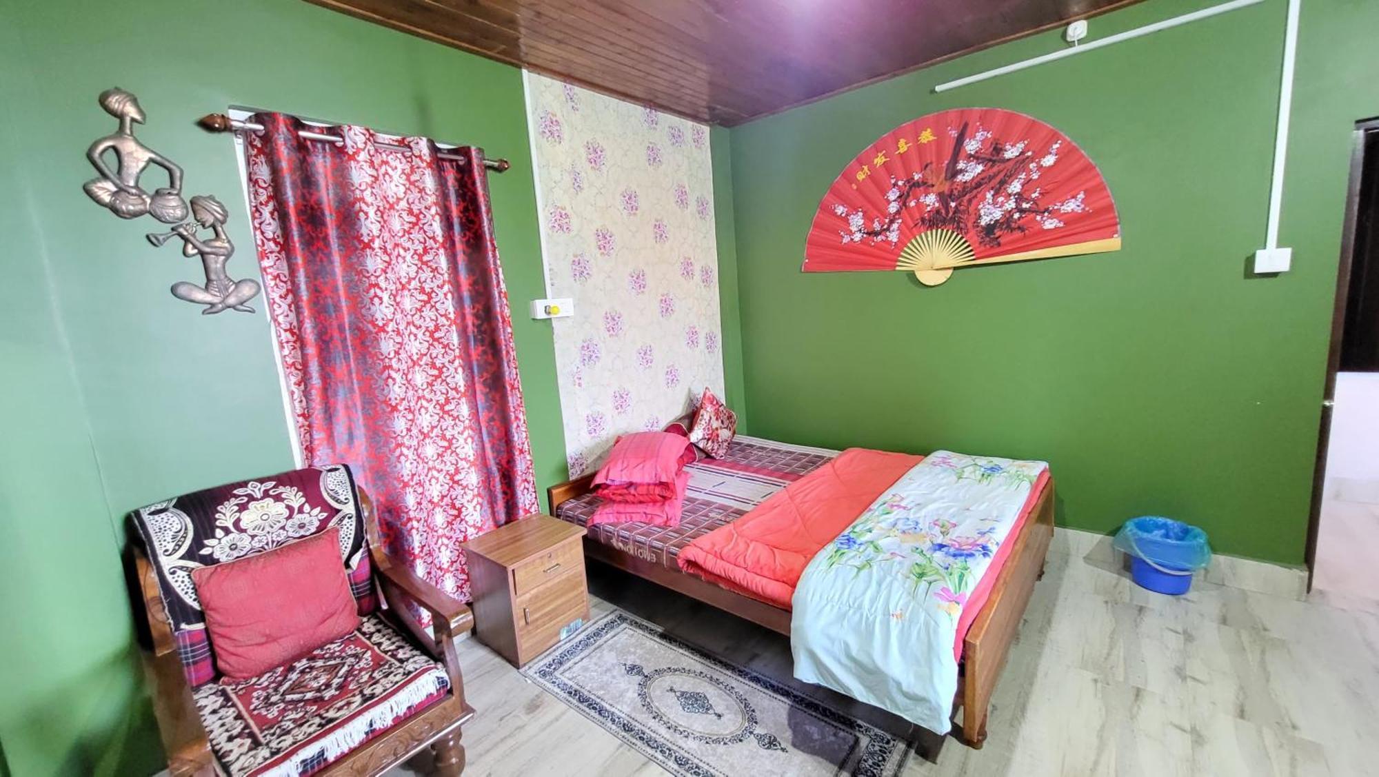 Seven Hills Homestay Kalimpong Bagian luar foto